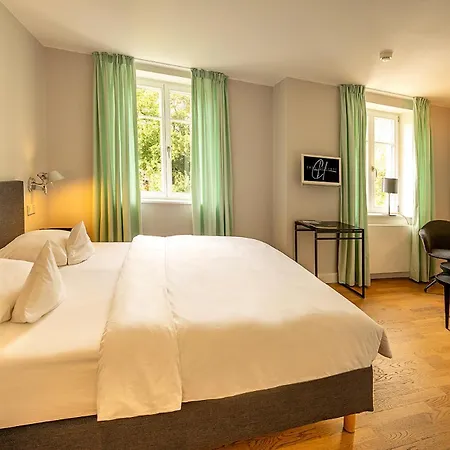 Der Charlottenhof アーレンスホープ