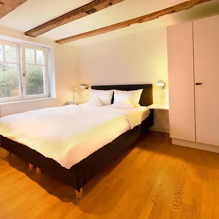 Der Charlottenhof アーレンスホープ